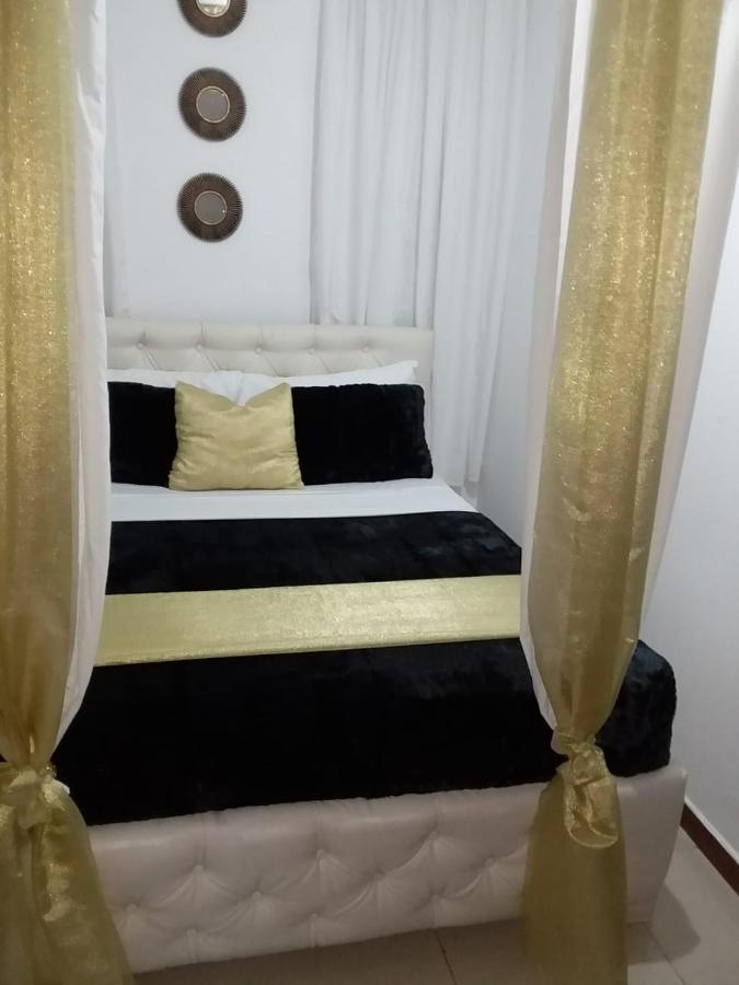 El Mochilero Vandrarhem Riobamba Exteriör bild